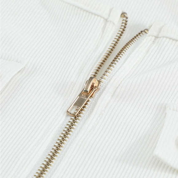 White Ribbed Zipper Long Sleeved Top - Picture 7 of 9